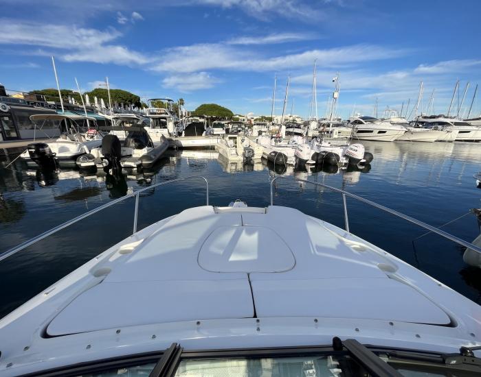 SEA RAY 230 SSE